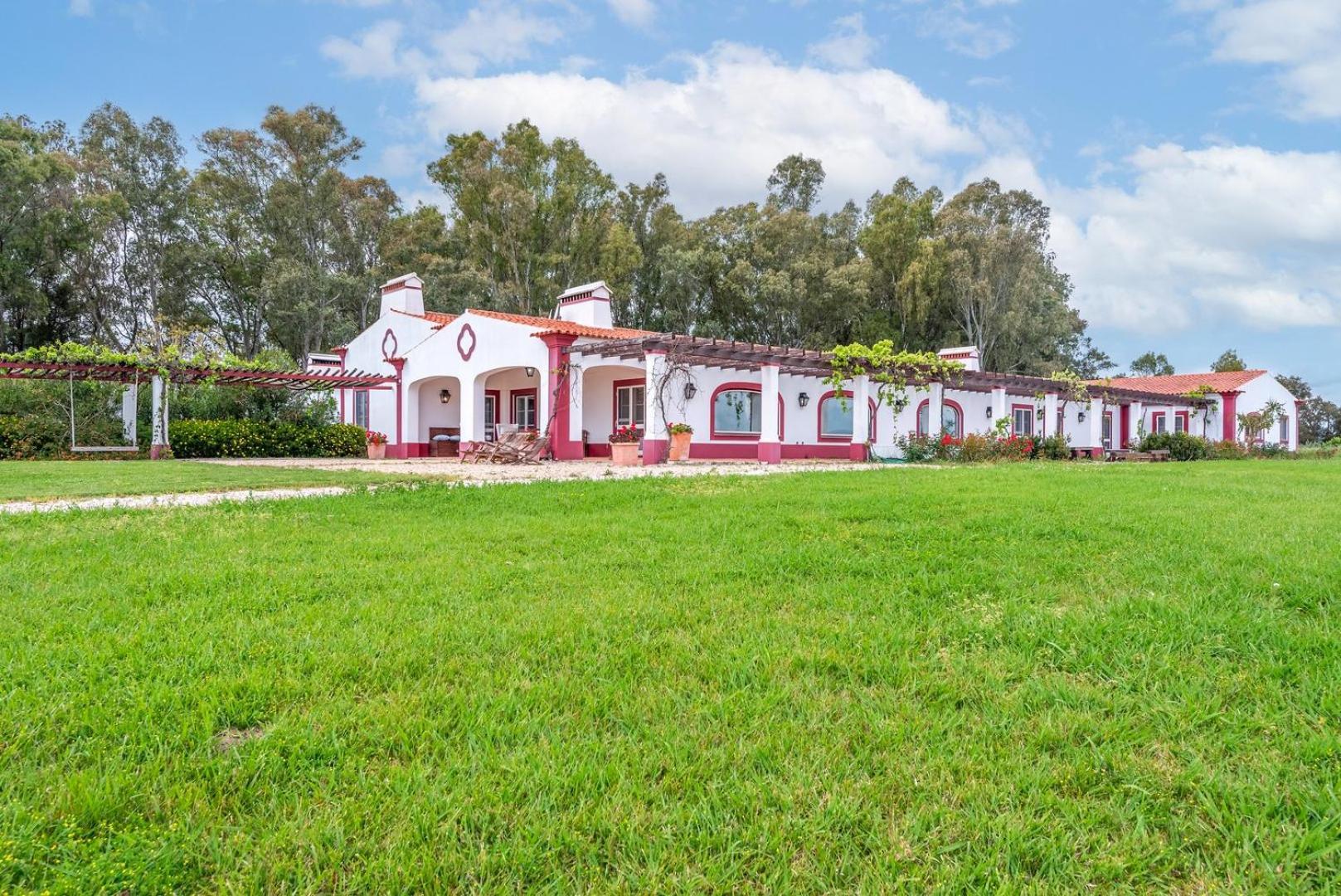 Stunning Mansion In Sao Cristovao Villa Монтемор-о-Ново Екстериор снимка