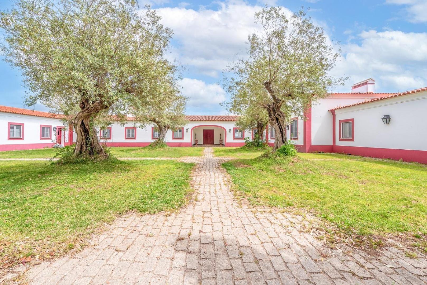 Stunning Mansion In Sao Cristovao Villa Монтемор-о-Ново Екстериор снимка